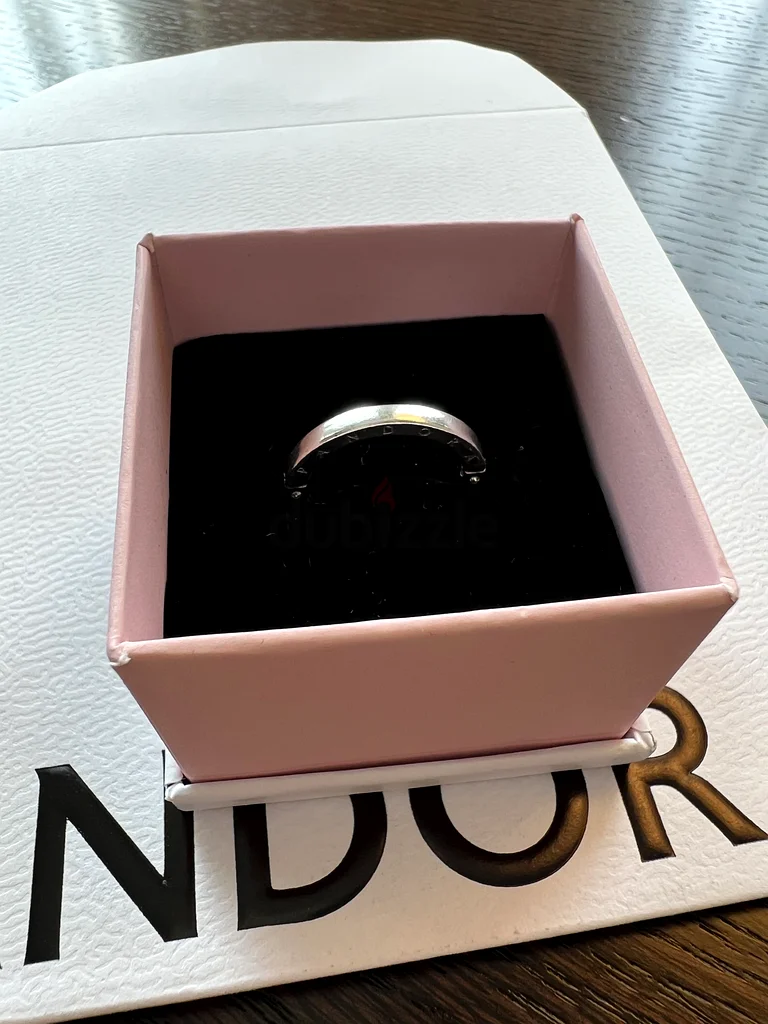 Pandora Logo and Hearts Ring63265602843010111