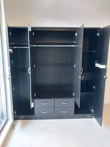 Brand new 4door wardrobe made in Thailand