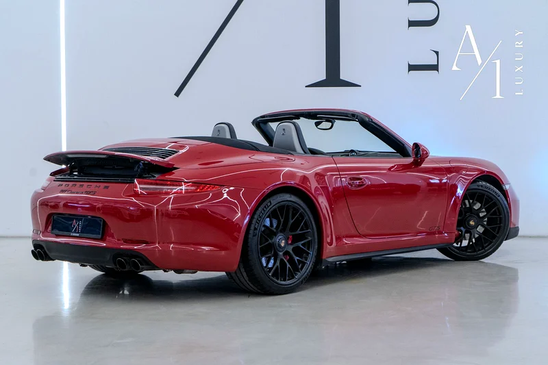بورشه 911 كاريرا GTS كابريوليه 2016، مع سجل صيانة كامل، كيلومترات منخفضة، لدول مجلس التعاون الخليجي63233587496834113