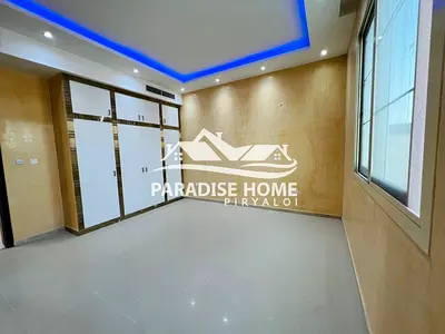 Brand New Studio Close To All Services