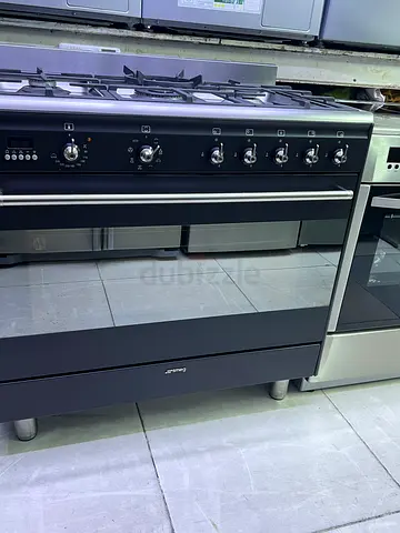 Smeg Black Top Gas With Oven Electric Stove 90cm width 60cm depth
