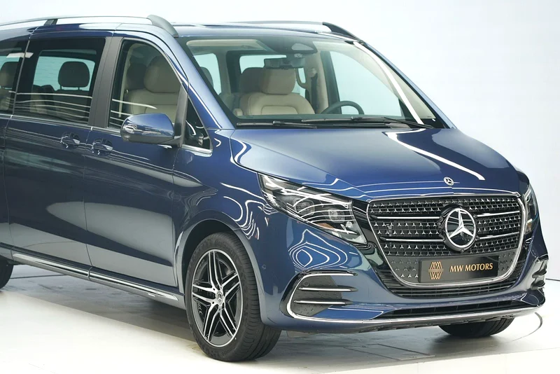 Mercede-Benz V 300 AMG | 2025 GCC 0km | Agency Warranty | 360 View | 64 colors Ambeint Lights63177937082242112