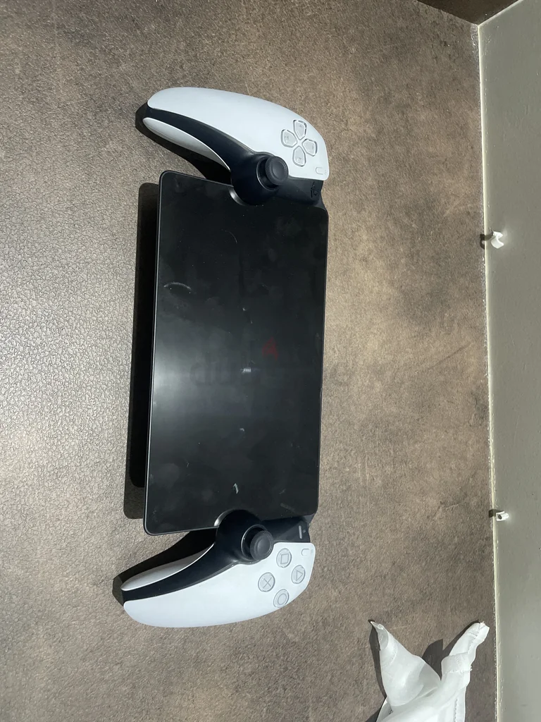 منفذ PlayStation مع شاحن629306460500491126