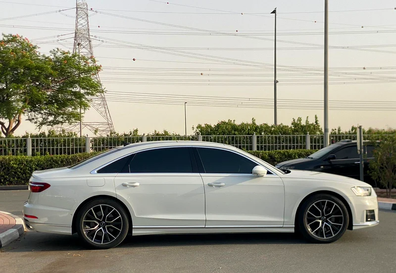2019 - Audi A8 L - 60 TFSI V8 | GCC Specs63224791729921113