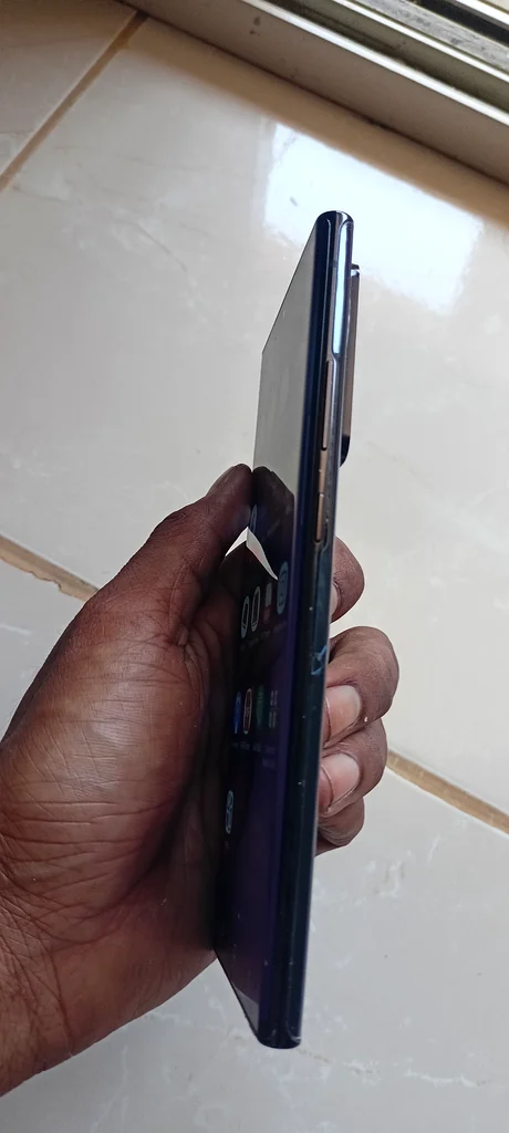 Samsung Galaxy Note 20 Ultra 5G - Sleek Performance Awaits!63215380752257113