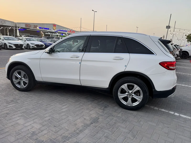 2017 مرسيدس بنز GLC فل ابشن بانوراما بحالة ممتازة62931644037763113