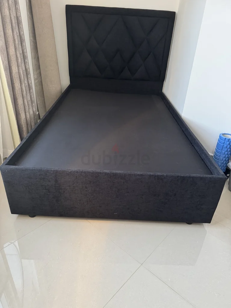 سرير فردي مع طاولات جانبية 120x20062865808722818111