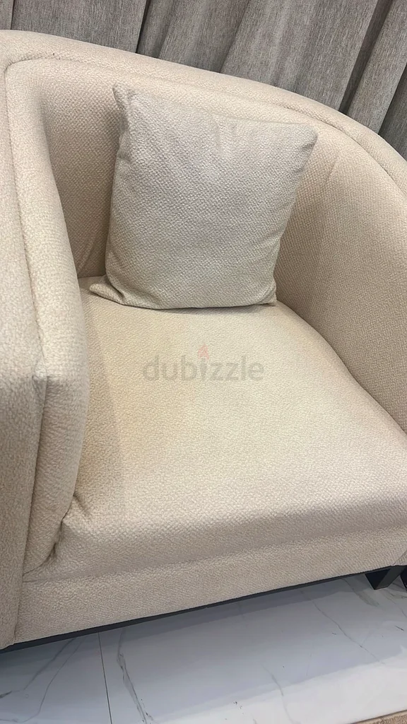 Stylish Pair of Cream Armchairs - Modern Comfort62863822482947114