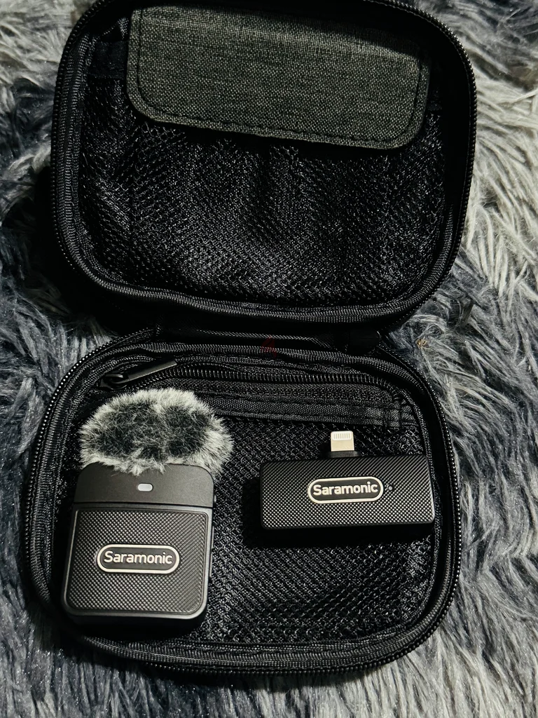 Professional Saramonic Microphone Set with Carrying Case63265098856833113