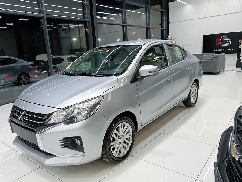 Mitsubishi Attrage Gcc Full option63153229012227111