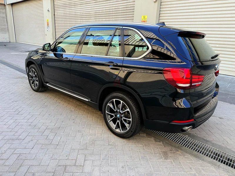 بي إم دبليو X5 Xdrive35i 2015 جي سي سي سجل صيانة كامل مالك أول مفتاحان 
104000كم63229645872642113