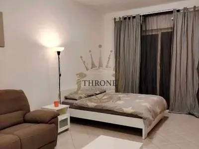 Fully Furnished Studio | Lake View | Parking