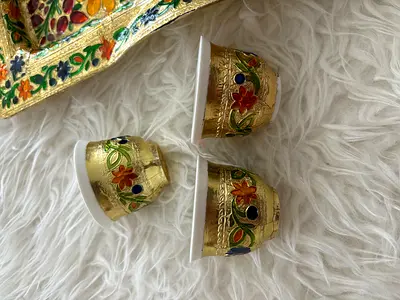 Exquisite Vintage Hand-Painted Decorative Cups