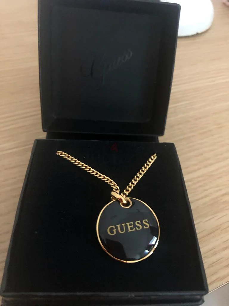Guess Neckless63265602862210112