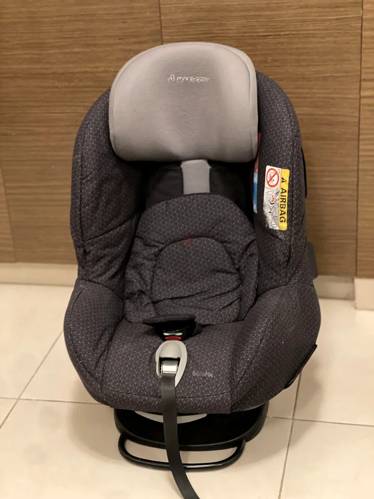 Safe and Stylish Baby Car Seat for Your Little One!629296599226891122