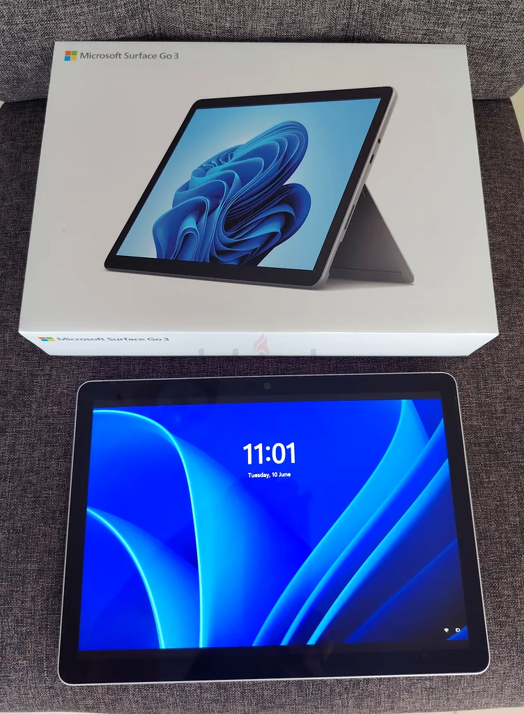 Microsoft Surface Go 3-10.5 Inch 2-in-1 Tablet PC - Platinum - Intel Pentium Gold ,64GB/4GB RAM63256071703425112