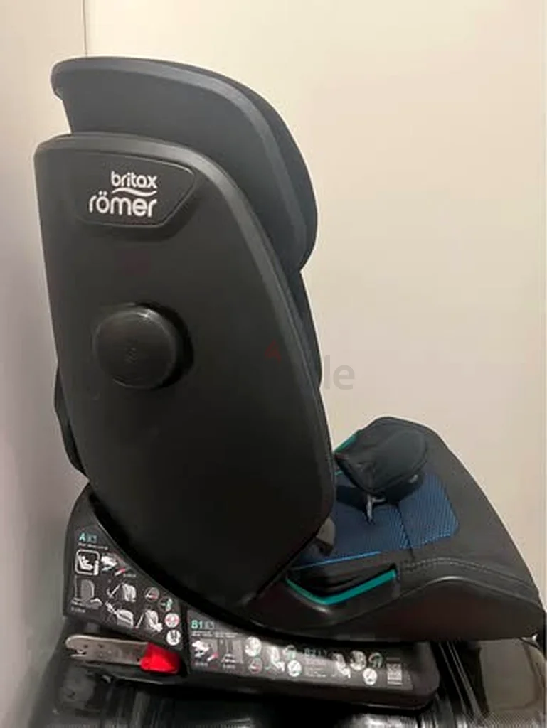 Safe and Stylish Britax Romer Car Seat for Sale!62864710472195111