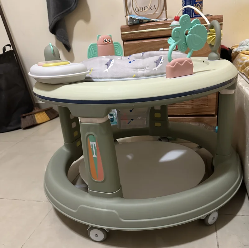 Brand new Baby walker with convertible sturdy table62929659853827111