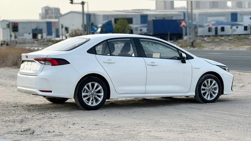 تويوتا كورولا 1.8 لتر / هايبرد إيليت / جديد تمامًا 202562931644048771114