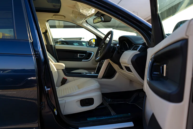 Brand New 2017 Discovery Sport RHD63161070631041114