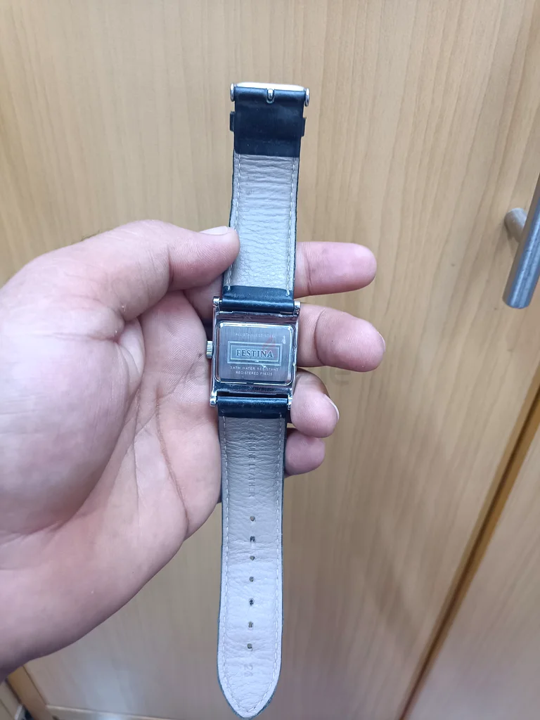 ساعة فيستينا أصلية أنيقة63265602750338112