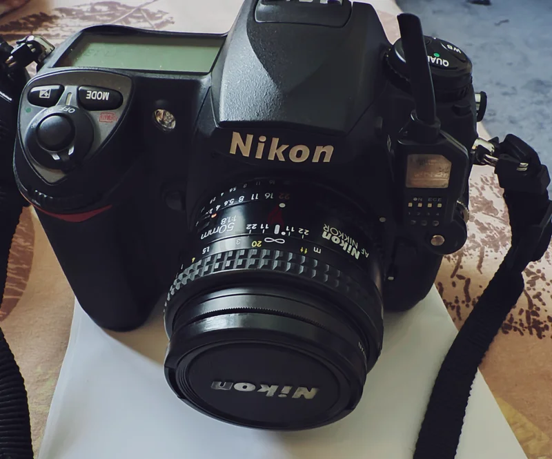 Nikon D200629326957576971126
