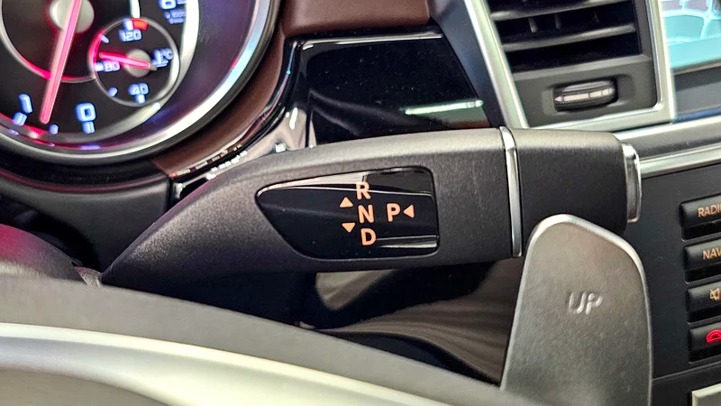 مرسيدس بنز - GL 63 AMG - V8 - موديل 2015 - 30,000 كم - مواصفات الخليج - اللون أسود63164769002241113