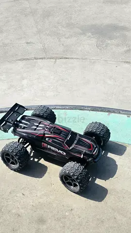Traxxas e revo 1/8 scale rc car