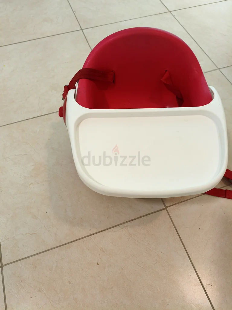 Red and White Baby Booster High Chair for Safe Feeding63204279911043111