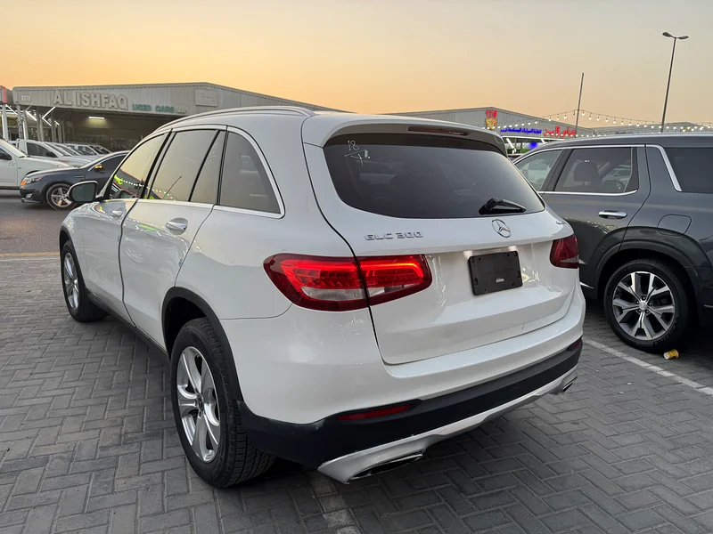 2017 مرسيدس بنز GLC فل ابشن بانوراما بحالة ممتازة62931644037763112