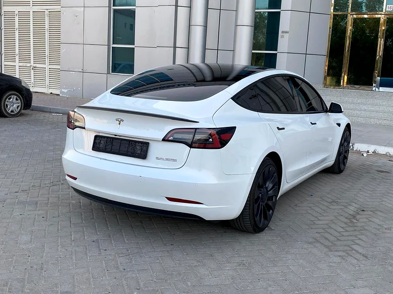 Tesla Model 3... Model 2023... GCC specifications... Under warranty63175703399939114