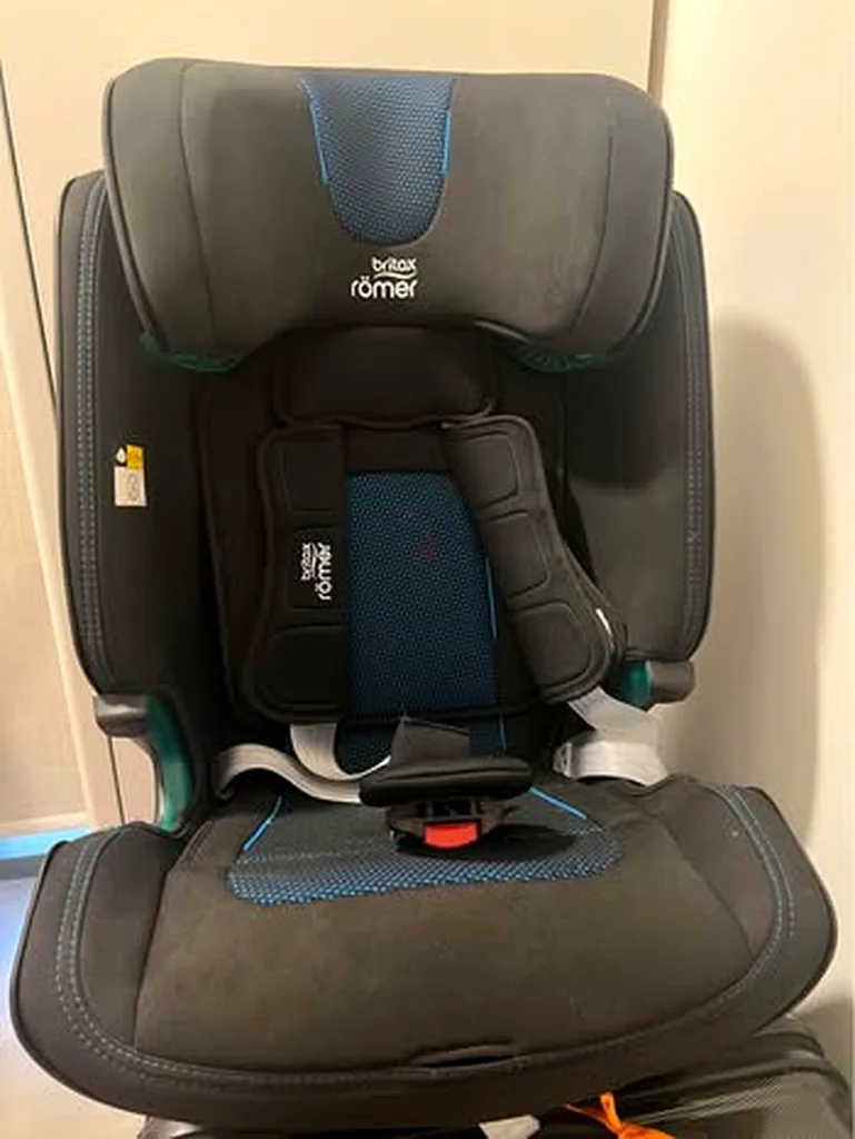 Safe and Stylish Britax Romer Car Seat for Sale!628647104721951110