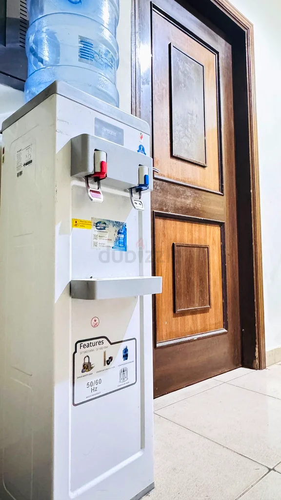 مساحة سرير متاحة للعزاب في حور العنز63796471597187111