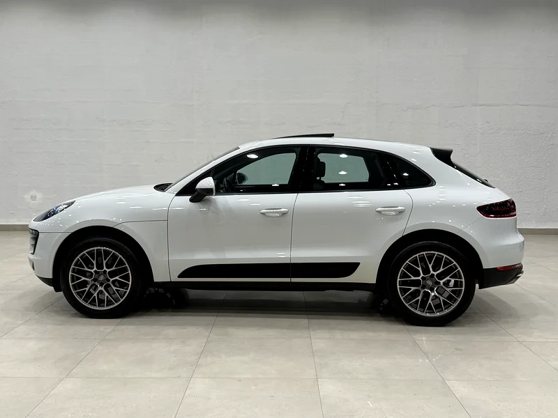 Porsche Macan. GCC Specs. Very Low Milage. Super Clean63150022185218114