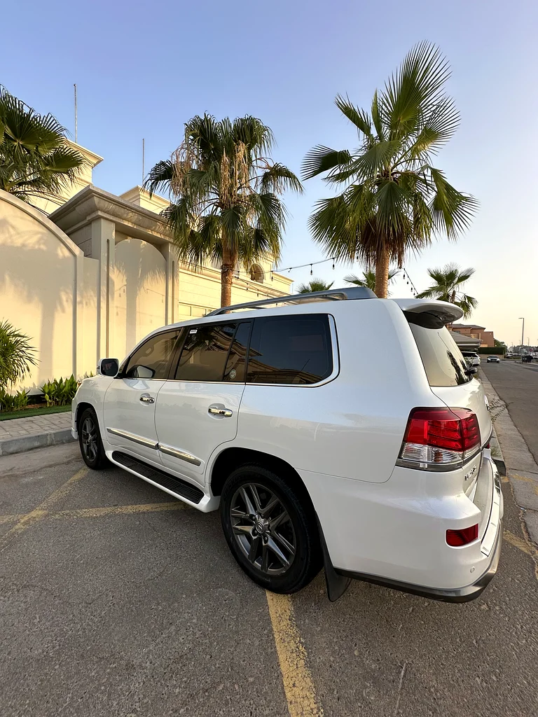 Lexus LX 570 2014, first owner, GCC63169917658243113