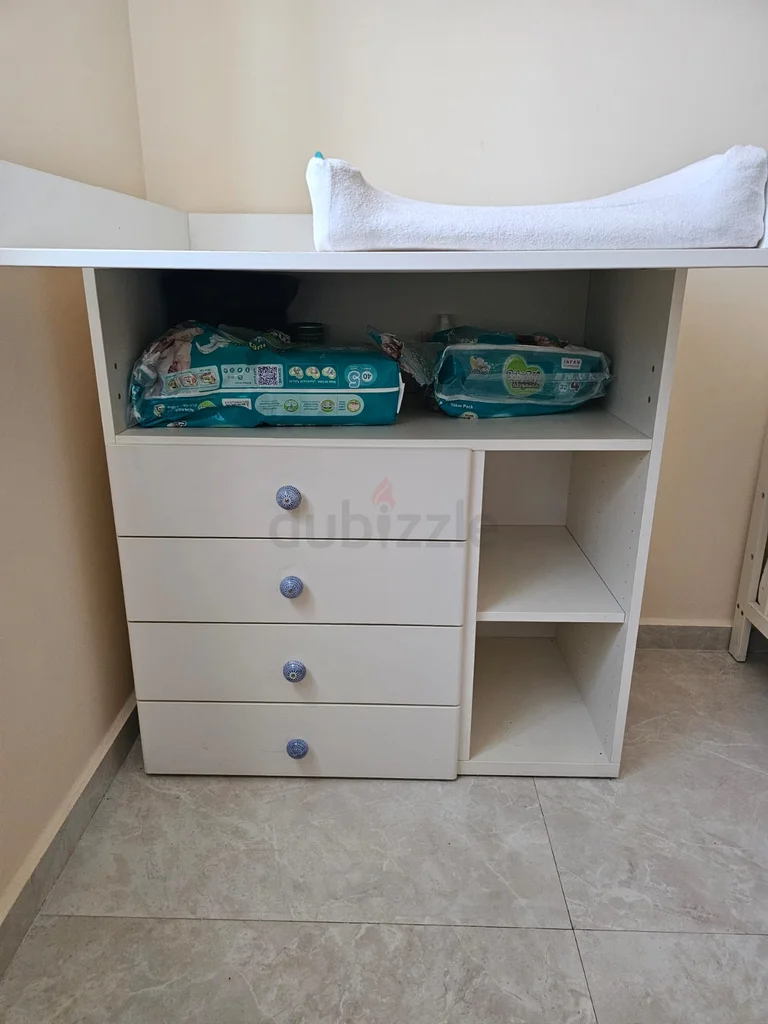 Practical Baby Changing table - Ikea62931682542465112