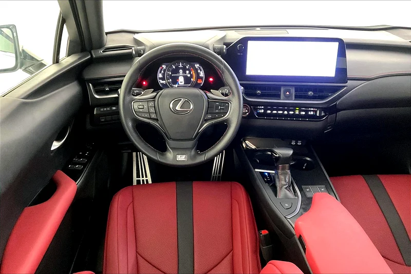2023 لكزس UX200 F Sport Prestige • انخفاض كبير في السعر • ضمان المصنع حتى 26 يونيو 2027 • 4084063150480042497113