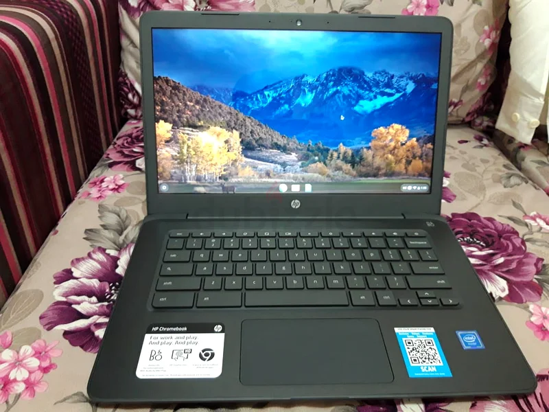 HP 14 inches With HD Display Android Chromebook(14-ca061dx) ), RAM 4 GB_SSD 32 GB_VERY CLEAN63258147694722113