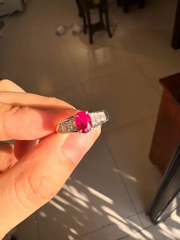 “Pigeon Blood ” Burma ruby diamond platinum ring international certificate myanmar