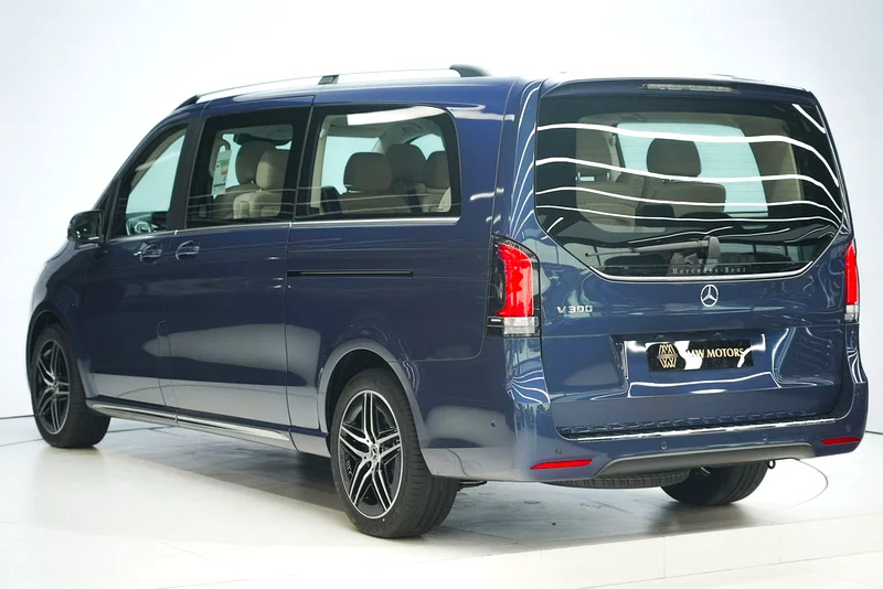 Mercede-Benz V 300 AMG | 2025 GCC 0km | Agency Warranty | 360 View | 64 colors Ambeint Lights63177937082242113