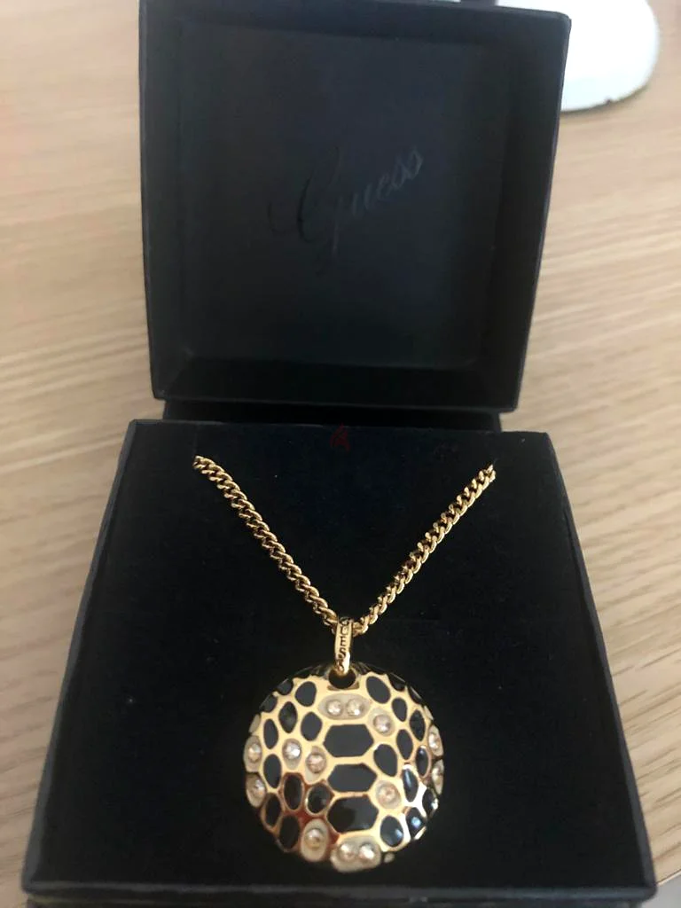 Guess Neckless63265602862210111