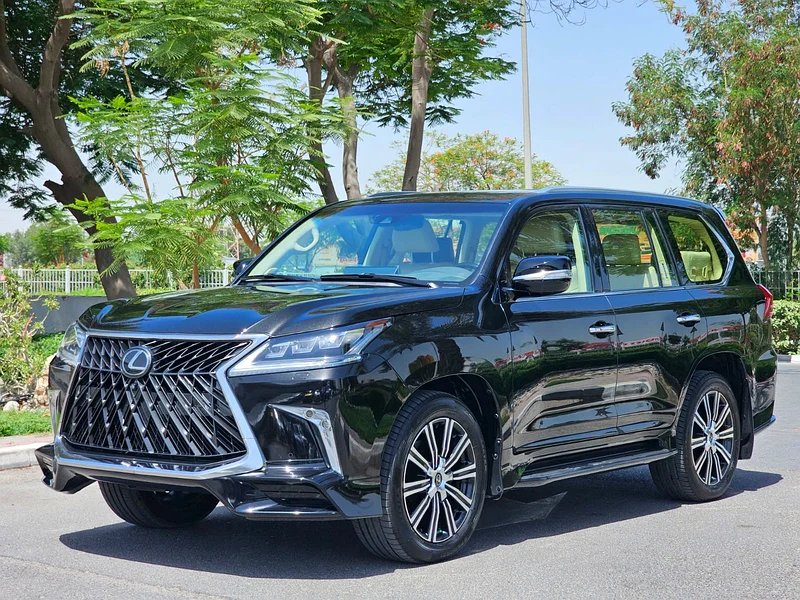 LEXUS LX570 SPORT FULL OPTION GCC UNDER WARRANTY63226215760259110