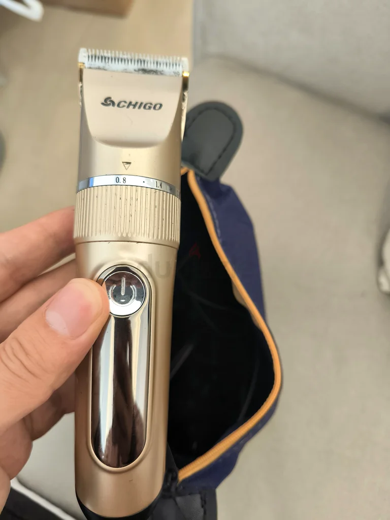 Stylish Brand New Hair Clipper - Perfect for Home Grooming!632436816395551110