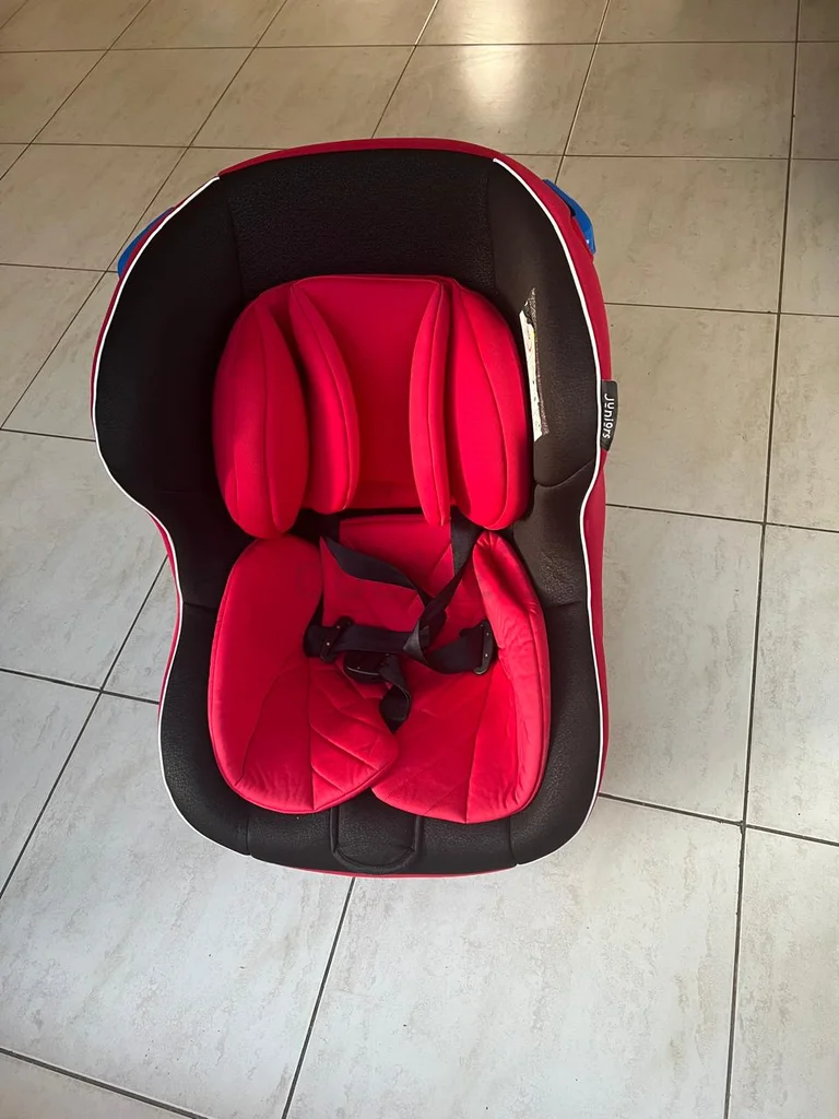 Juniors brand Stylish Red Infant Car Seat for Sale!62931682577793112