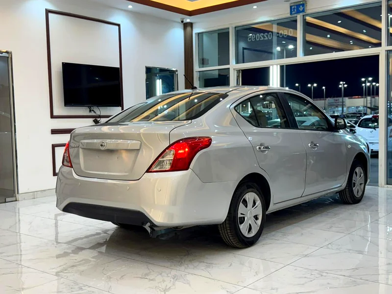 Nissan sunny gcc with out accident63227253100033113