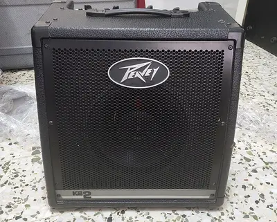 PEAVEY KB2 AMPLIFIER