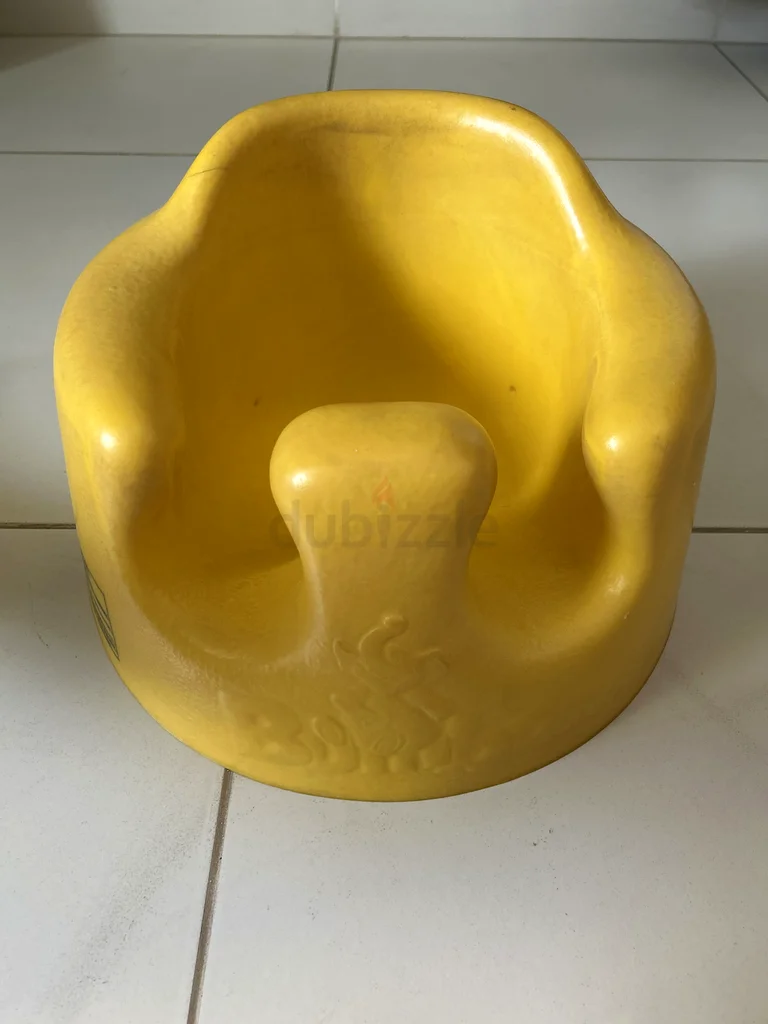 مقعد طفل برتقالي فاتح. BUMBO. اشتُري في اليابان.62929660709890111
