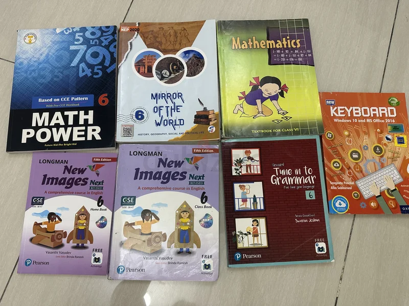 كتب الصف السادس للبيع بحالة ممتازة629326980652831120