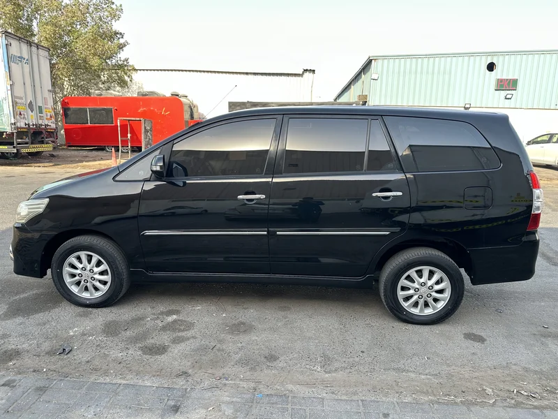 Toyota Innova 2015 7seater62934683585283112