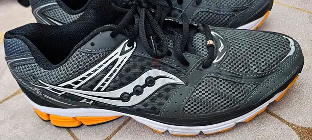 Men’s Running Shoe by Saucony جزمة شوز رجالي براند اصلي